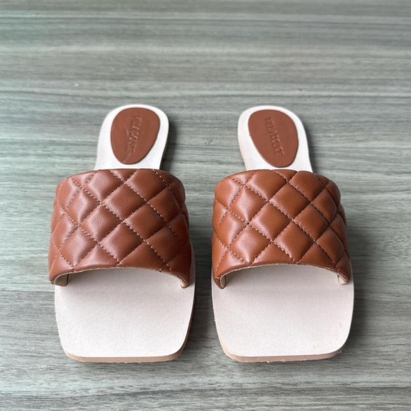 Villa Rouge Quilted Leather Beach Slides Brown Cognac Size 7 - Picture 3 of 4